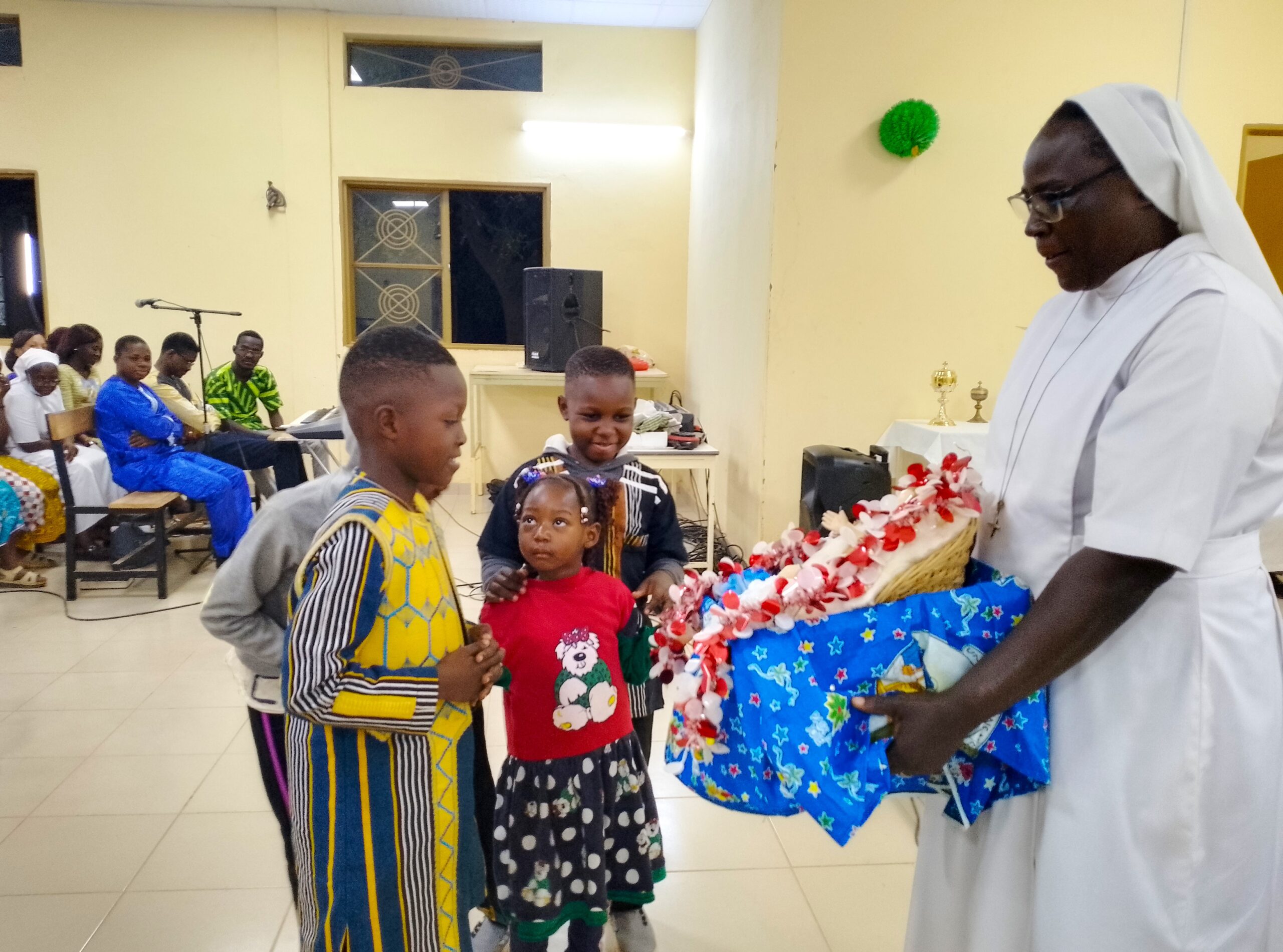 NOEL A L&rsquo;HOPITAL ST. PAUL VI.